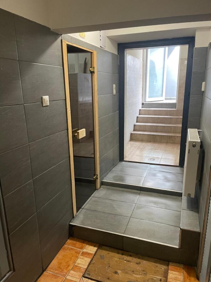 Centrum Wellness Hostel Дебрецен Экстерьер фото